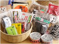 伝統の乾物色々 Dried Food & Canned Goods